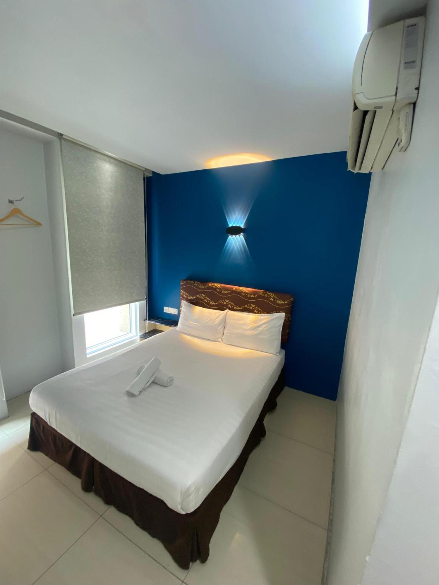 Pillows Plus Kota Damansara Exterior foto